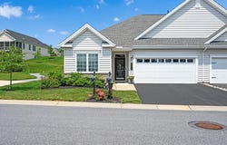 623 ALLEGIANCE DRIVE, LITITZ, PA 17543