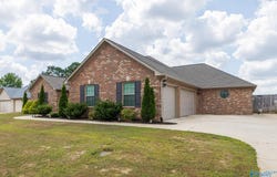 26652 Fox Cove Trail, Athens, AL 35613