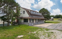 802 E NODAWAY Street, Oregon, MO 64473
