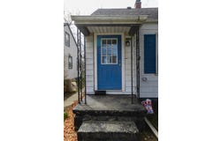 881 Garfield Avenue, Lincoln Park, MI 48146