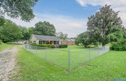 504 N Center Avenue, Piedmont, AL 36272
