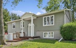 4202 Cardinal Drive, Cedar Falls, IA 50613