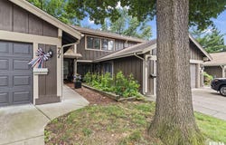 75 Trailridge Lane, Springfield, IL 62704