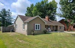 403 W 8TH Street, Johnston City, IL 62951