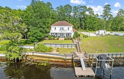 44 Bluff View Ct., Georgetown, SC 29440