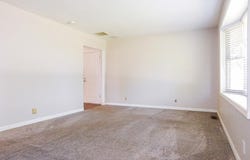 185 W Mercury Street, Markle, IN 46770-9779