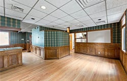 928 Mclaughlin Run Rd, Bridgeville, PA 15017