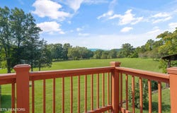 745 Blockhouse Valley Rd, Clinton, TN 37716