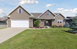1175 Edgeview Drive, Janesville, WI 53545