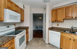 900 N STAFFORD, ARLINGTON, VA 22203