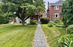 121 E MAIN STREET, FLEETWOOD, PA 19522