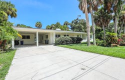 1206 S 10th Street, Fort Pierce, FL 34950