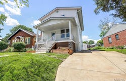 1521 Collins Avenue, St Louis, MO 63117