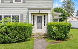 9 Grove Street, Manchester, NY 14548