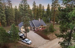 15 Reinhart Rd, Idaho City, ID 83631