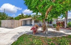 3792 NE 19th Avenue, Oakland Park, FL 33308