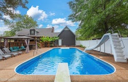 225 Meadowbrook Circle, Lexington, TN 38351