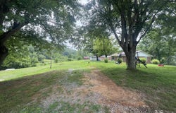 4656 Kentucky 1304, Hinkle, KY 40953