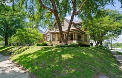 1622 Main Street, Lexington, MO 64067