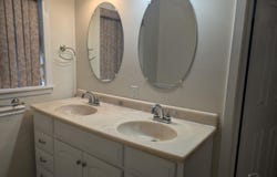 426 Fairpoint Dr, Gulf Breeze, FL 32561
