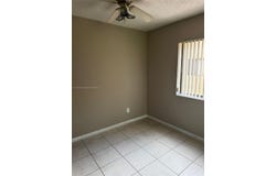 6023 10th Ave N, Green Acres, FL 33463