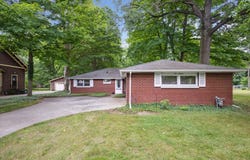 413 S St Joseph Avenue, Niles, MI 49120