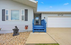 821 Ridgeview, Belle Fourche, SD 57717-0000