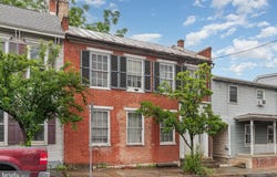 21 E MAIN STREET, NEWVILLE, PA 17241