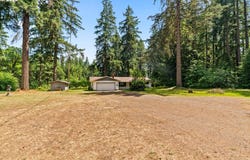 23560 SUTTLE Rd, Veneta, OR 97487