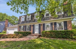 26w266 Tomahawk Drive, Wheaton, IL 60189