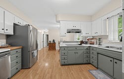 310 N 1st Street, Compton, IL 61318