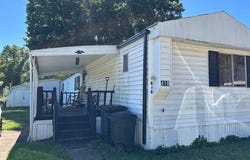 416 Sailfish Lane SE, New Philadelphia, OH 44663