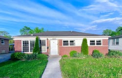 16419 School Street, South Holland, IL 60473