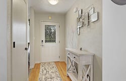 7742 W Lake Pointe Dr, Franklin, WI 53132