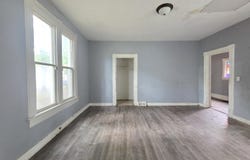 2011 N BIGELOW Street, Peoria, IL 61604