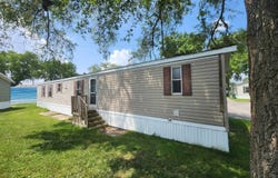 1905 Tracy Rd,, Northwood, OH 43619