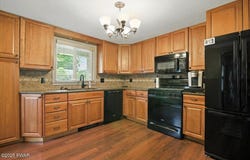 201 Ave. N, Matamoras, PA 18336