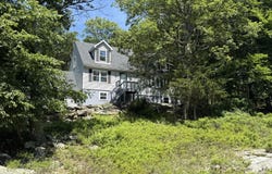 459 Pocono Boulevard, Bushkill, PA 18324