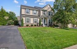 1653 E THISTLE DRIVE, WYOMISSING, PA 19610