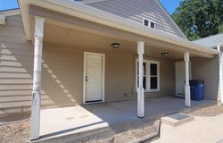 804 N Mckinney Street, Ennis, TX 75119
