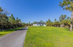 2643 8th, NAPLES, FL 34117