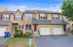 5 CHADWICK CIRCLE, EAGLEVILLE, PA 19408