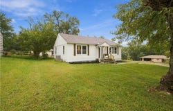 6300 HARRIS Street, Raytown, MO 64133