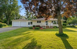 6384 Lansing Avenue, Jackson, MI 49201