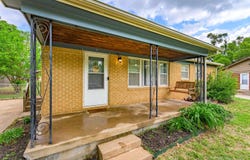 320 Martha Ave, Mulvane, KS 67110