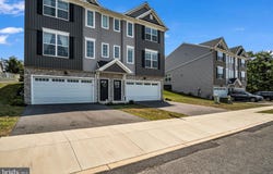 47 GLENN VW, CARLISLE, PA 17013