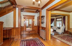1616 E 1st St, Duluth, MN 55812