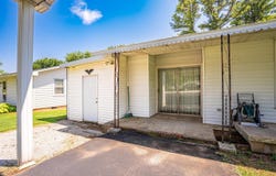 413 Sampson Avenue, Adairville, KY 42202