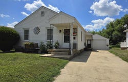 270 THOMPSON Court, Canton, IL 61520