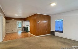 1828 W Craig Pl, San Antonio, TX 78201